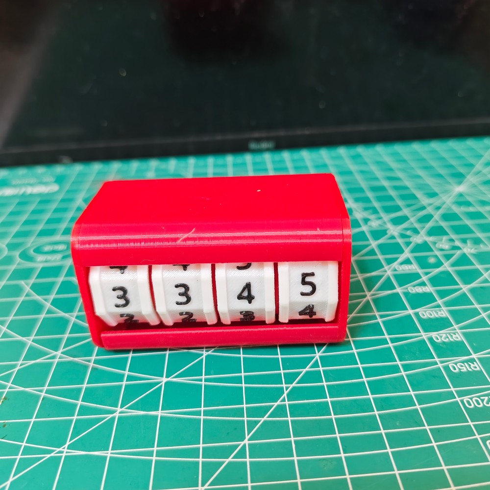 Contatore di Punteggi a 4 Cifr - Board Game List recensione e prezzo